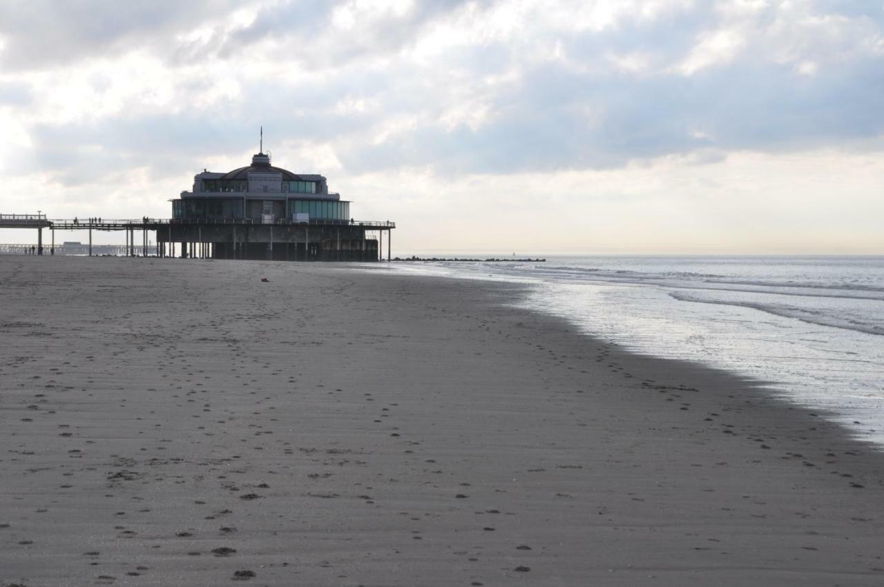 Place 2 SEA - Appartement frontaal zeezicht - strand - Zeedijk - nabij Brugge Blankenberge Buitenkant foto